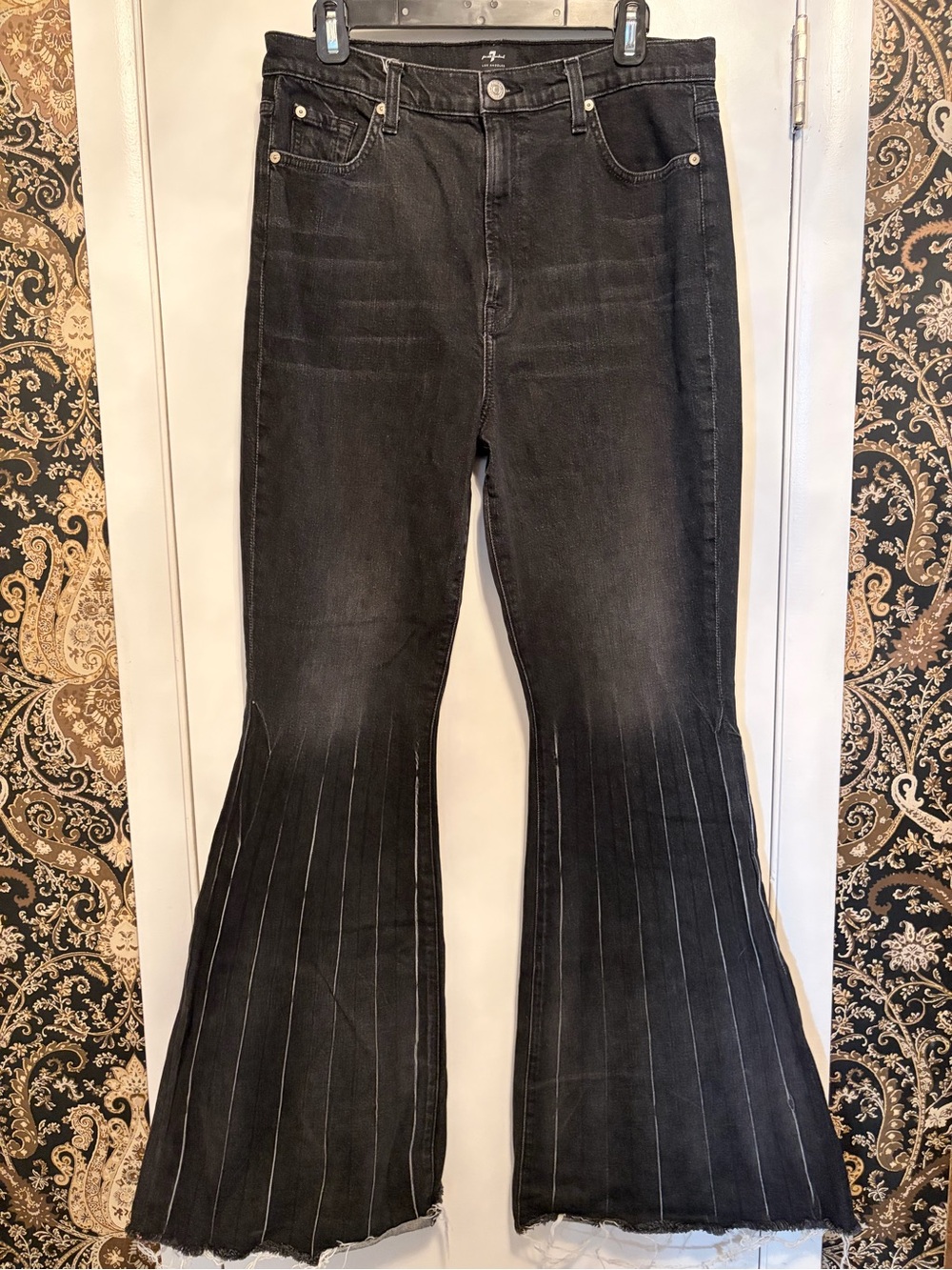 Y2K 7 For All Mankind Black Pleated Flare Jeans